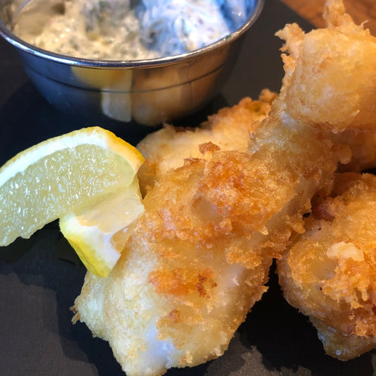 Crispy Beer Battered Fish & Tartar Sauce