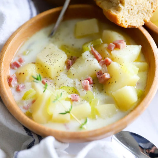 Creamy Potato & Bacon Soup